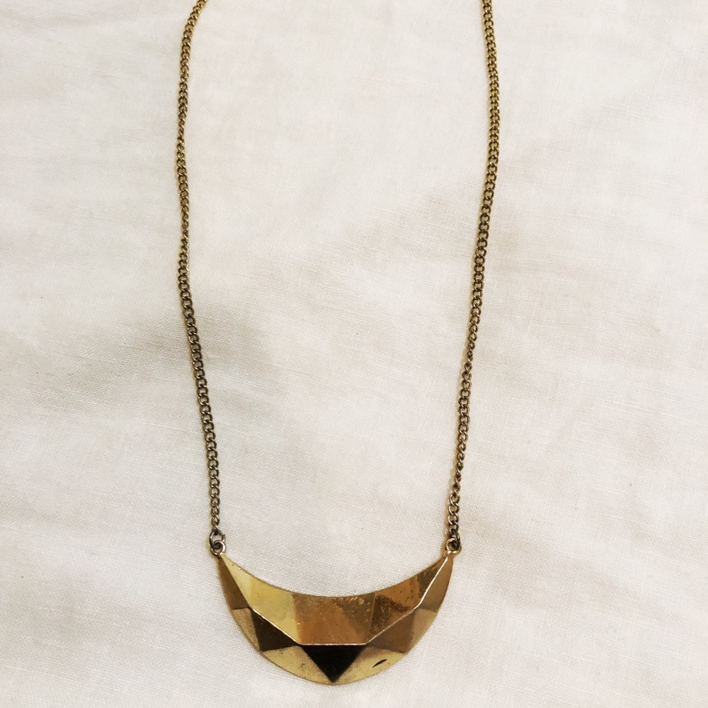 ✨ Gold Geometric Necklace